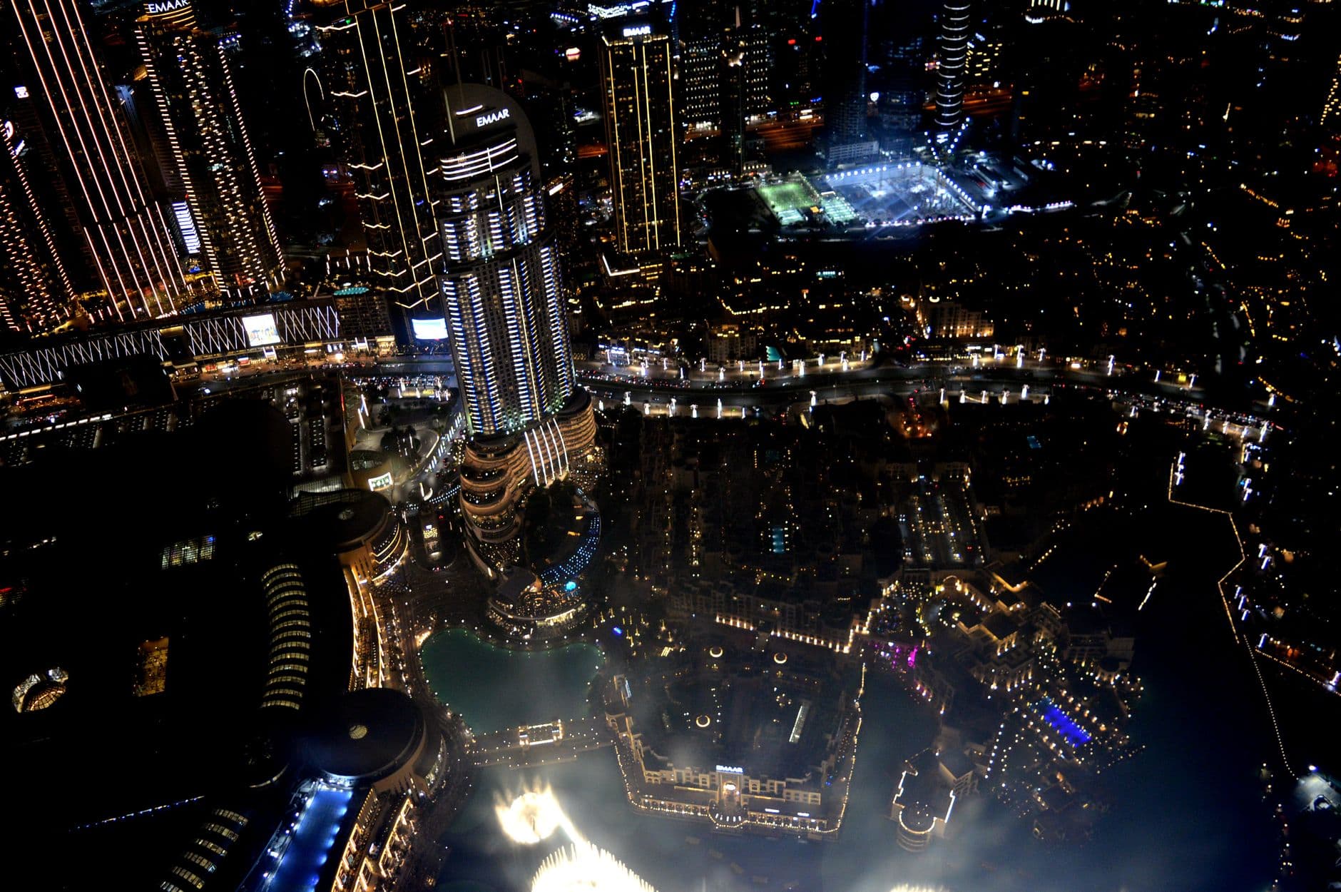 Vue aerienne Downtown Dubai avec Burj Khalifa et appartements de luxe a vendre 2026